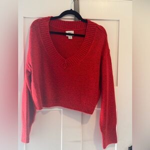 BDG Deep Red V-Neck Sweater
Urban outfitters